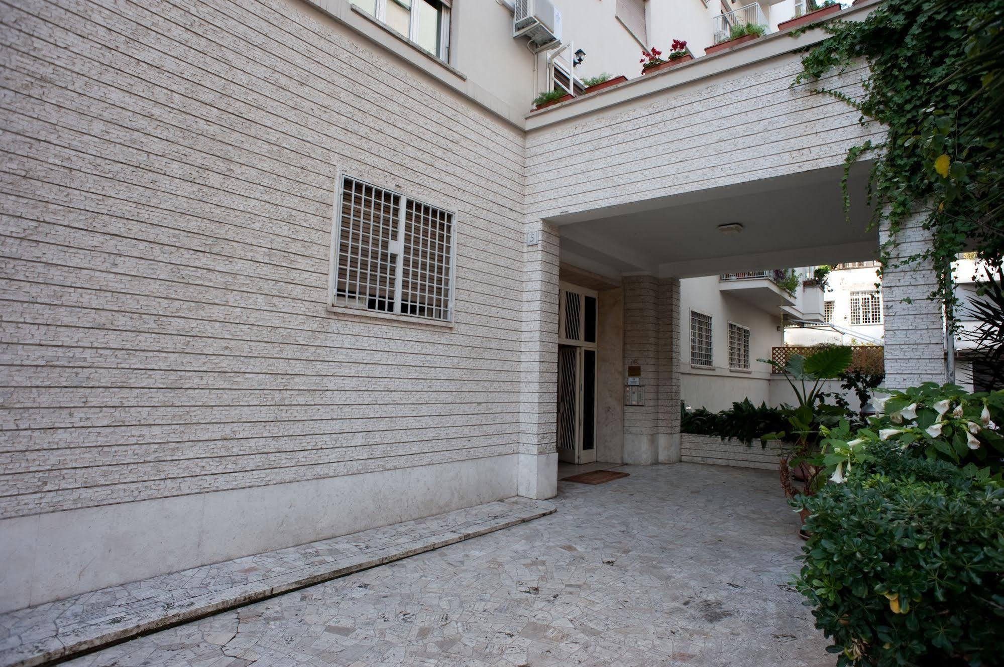 Anastasio II Bed & Breakfast Roma Esterno foto